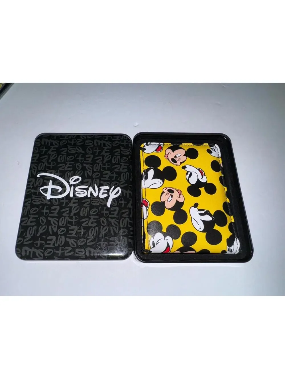 Buckle-Down Mens Disney Mickey Mouse Bifold Wallet With Tin Holder BNIB